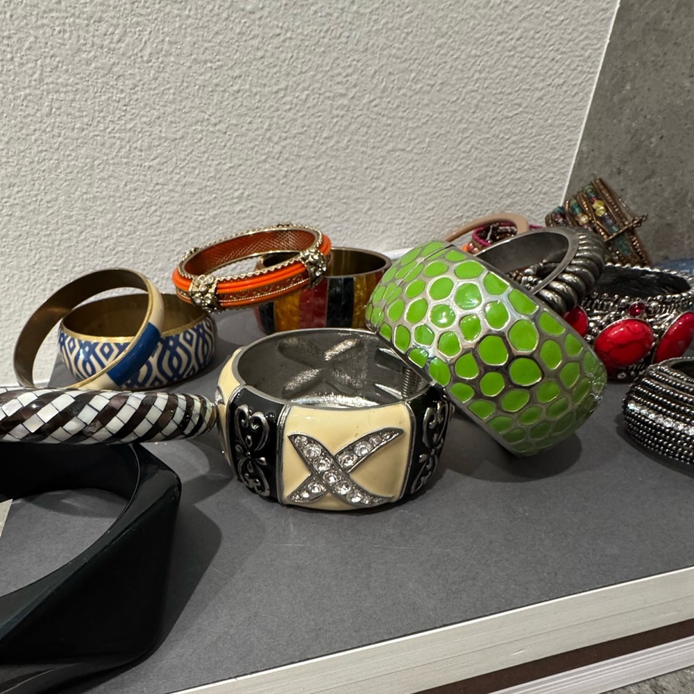 Colorful Bangle Bracelet Lot - Picture 4 of 5